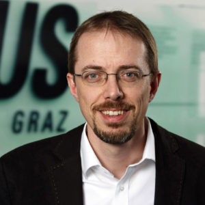 Portraitfoto von Arno Hollosi