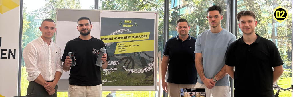 Studierende bei der Innovationsmesse