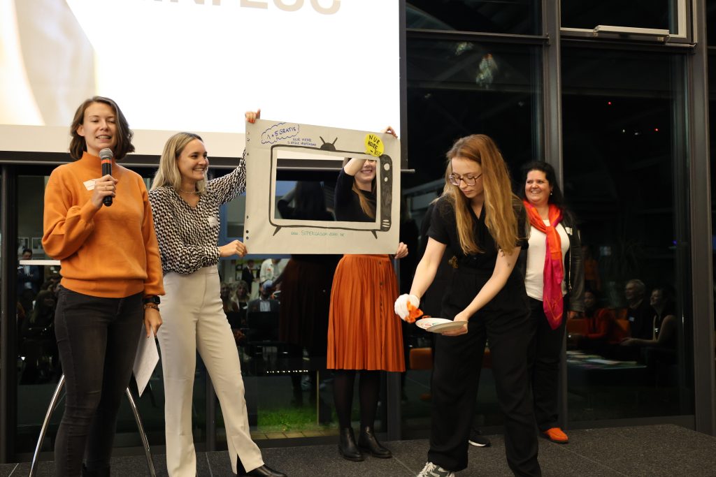 Department Marketing & Sales Peer Club Fete Orange Alumnitreffen