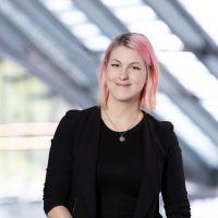 Porträtfoto von Melanie Stifter