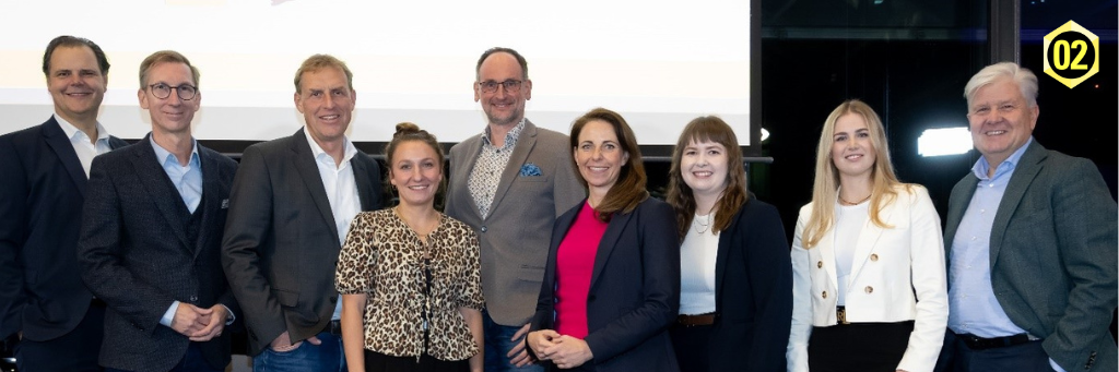 Akademischer Diskurs_Department Rechnungswesen & Controlling_Gruppenfoto_2024_Headerbild
