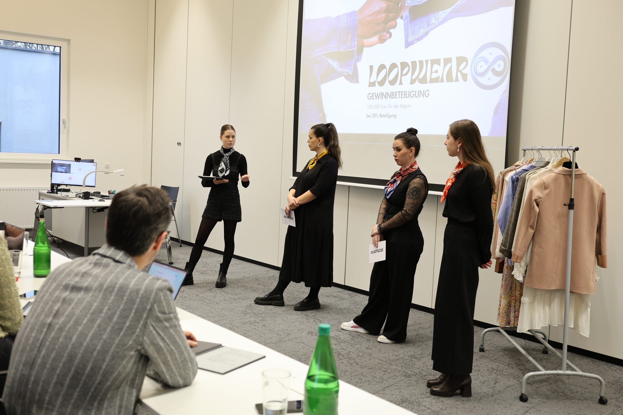 Shark Tank_Masterstudiengang Digital Marketing Management_Sales Management
