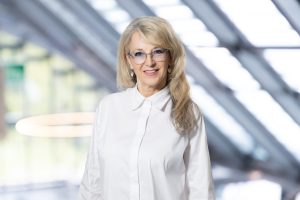 Porträtfoto von Gerlinde Pölzer