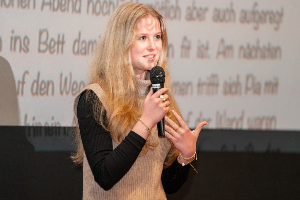 Jasmin bei der Jury Leseland