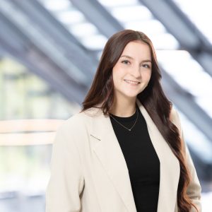 Porträtfoto von Sarah Schober