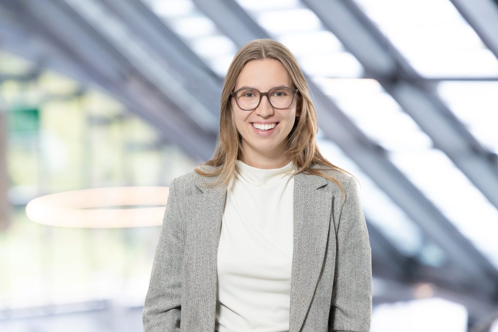 Porträtfoto von Victoria Hausleitner