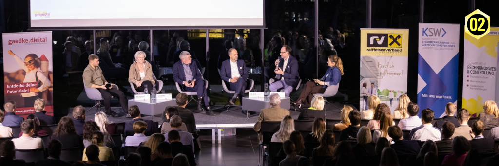 Podiumsdiskussion mit Expert*innen aus Wirtschaft und Genossenschaftspraxis bei der BEST OF PROJECTS 2025.