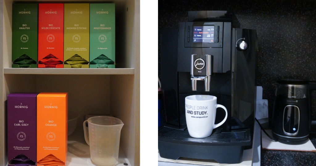 Verpackte Tee-Sorten, eine Kaffeemaschine und ein Wasserkocher in der Mitarbeiter*innenküche
