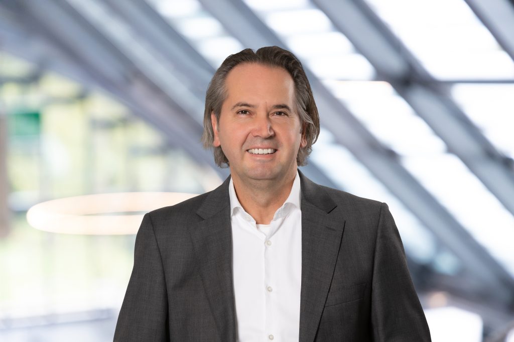 Portrait von Lehrendem und Leiter von Study & Sail Gernot Hofer