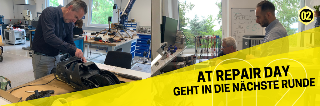 Mitarbeiter*innen und Studierende reparieren gemeinsam alte Gegenstände